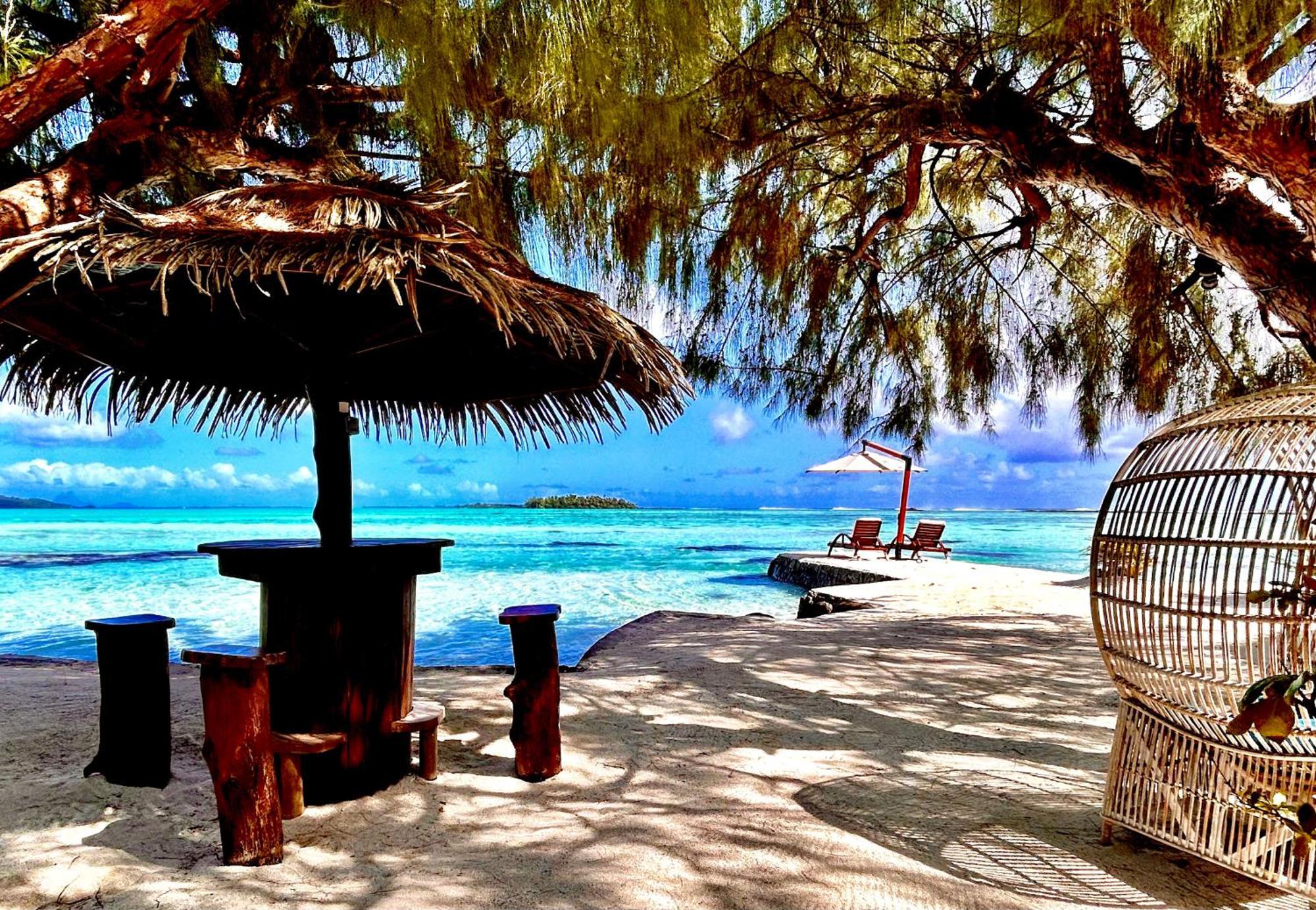 Hôtel La Pirogue Api Patio  Exterior foto